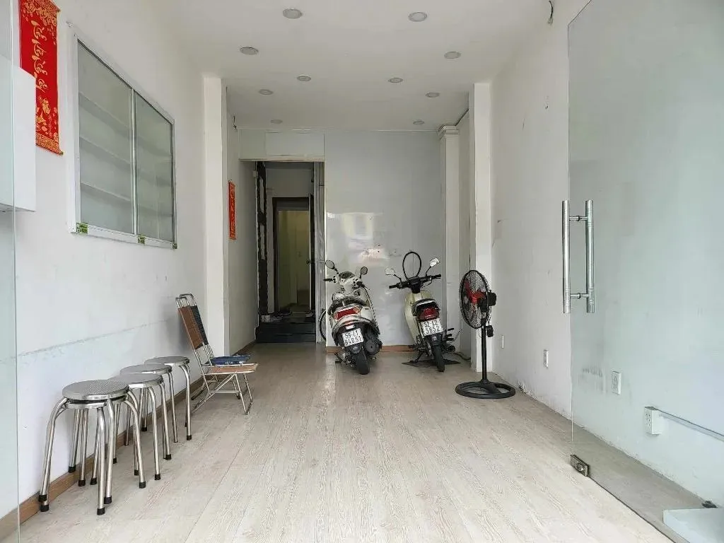 Bán nhà 5 tầng hẻm Dương Bá Trạc, Quận 8 - 6 phòng ngủ, giá 14.5 Tỷ