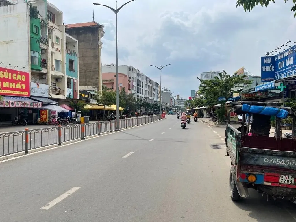 Bán nhà trong hẻm Tạ Quang Bửu, Phường Chánh Hưng, Quận 8