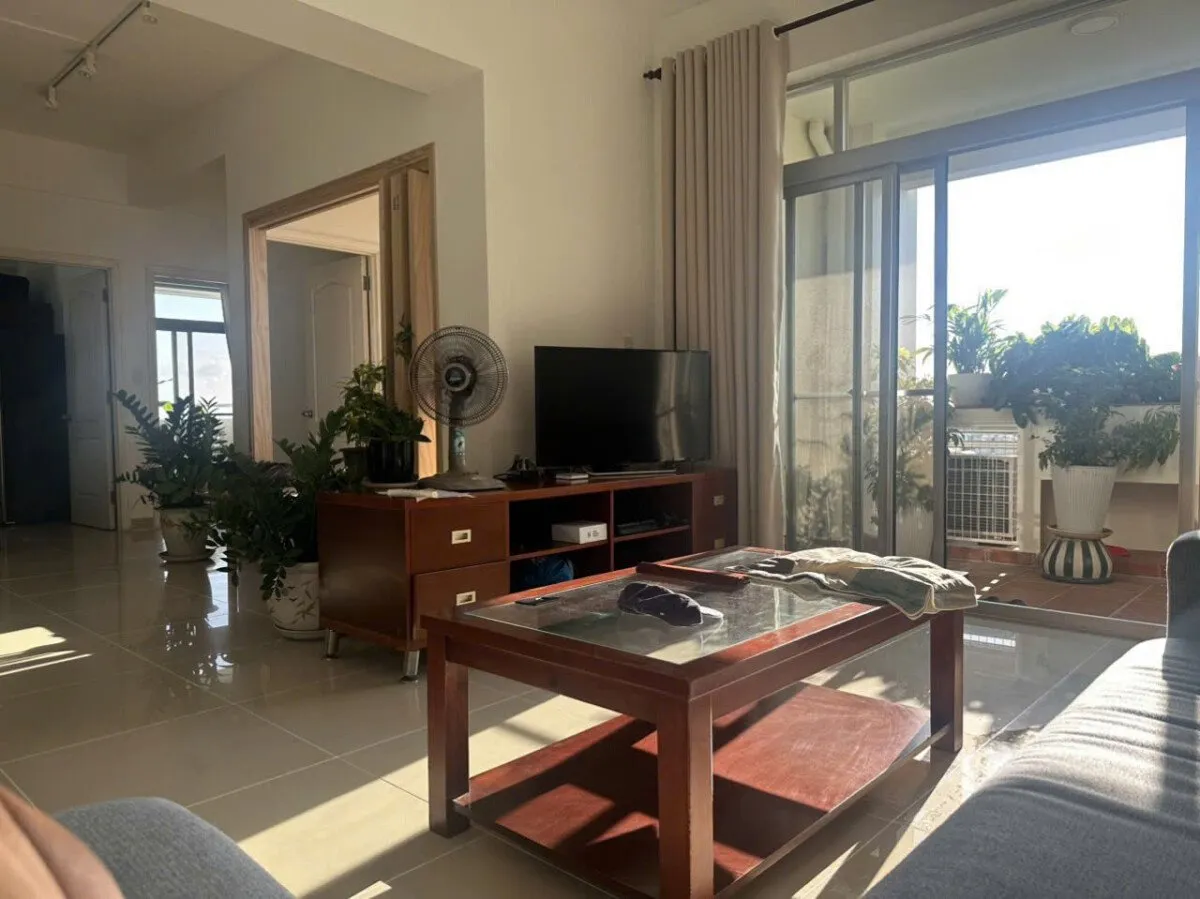 Cho thuê căn hộ 3PN Park View Tân Hưng, diện tích 107m2, giá 23tr